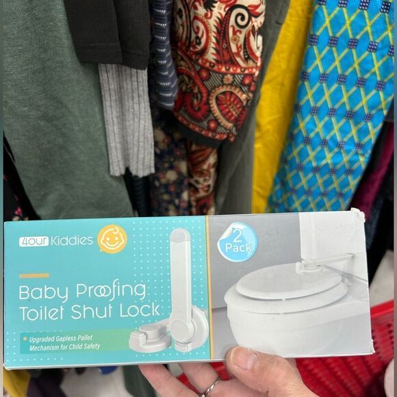 Baby Toilet Lock (2 Pack) for Child Safety, Baby Proof Toilet Seat Lock - Picture 1 of 7